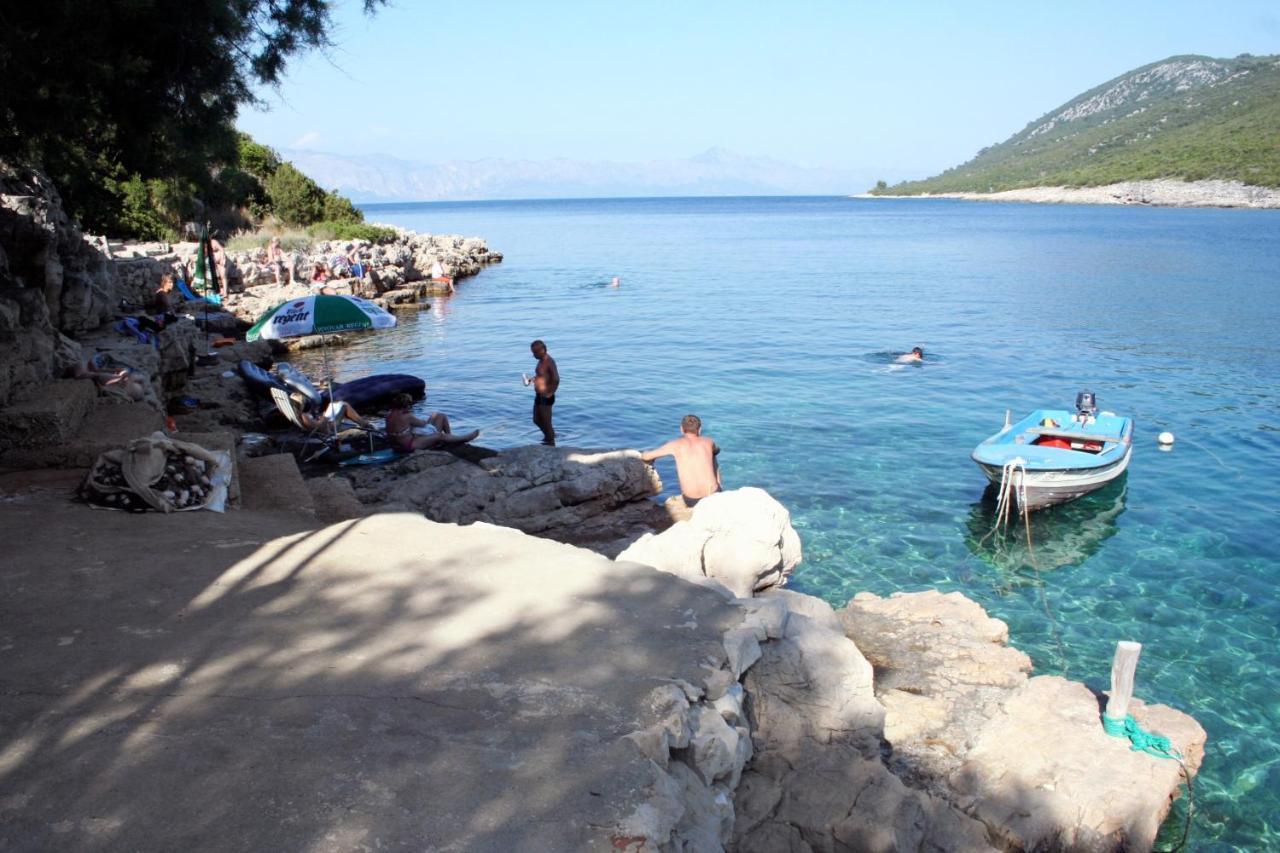 Apartments By The Sea Cove Zarace - Gdinj, Hvar - 4598 מראה חיצוני תמונה