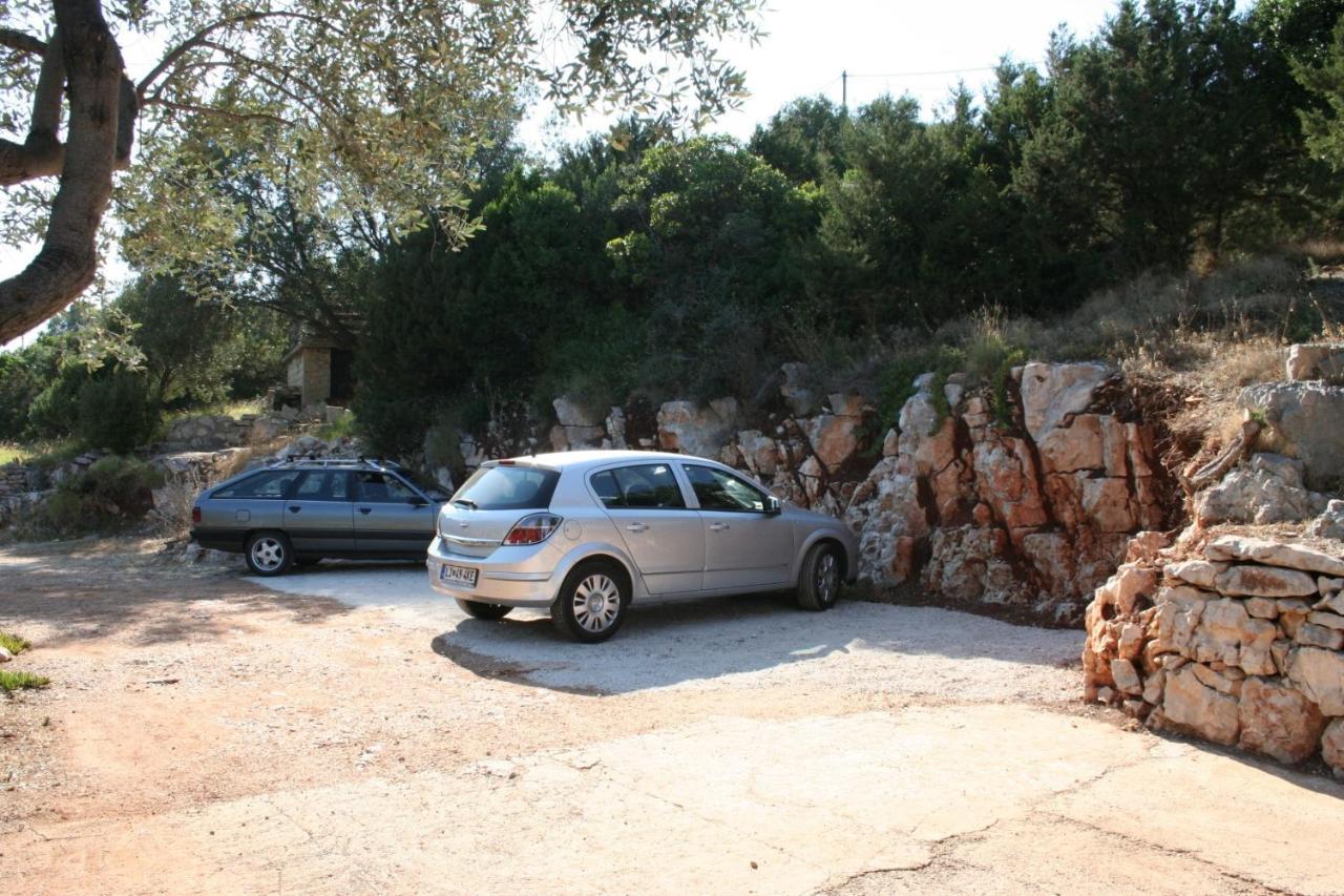 Apartments By The Sea Cove Zarace - Gdinj, Hvar - 4598 מראה חיצוני תמונה