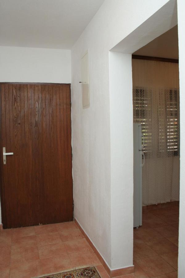 Apartments By The Sea Cove Zarace - Gdinj, Hvar - 4598 מראה חיצוני תמונה