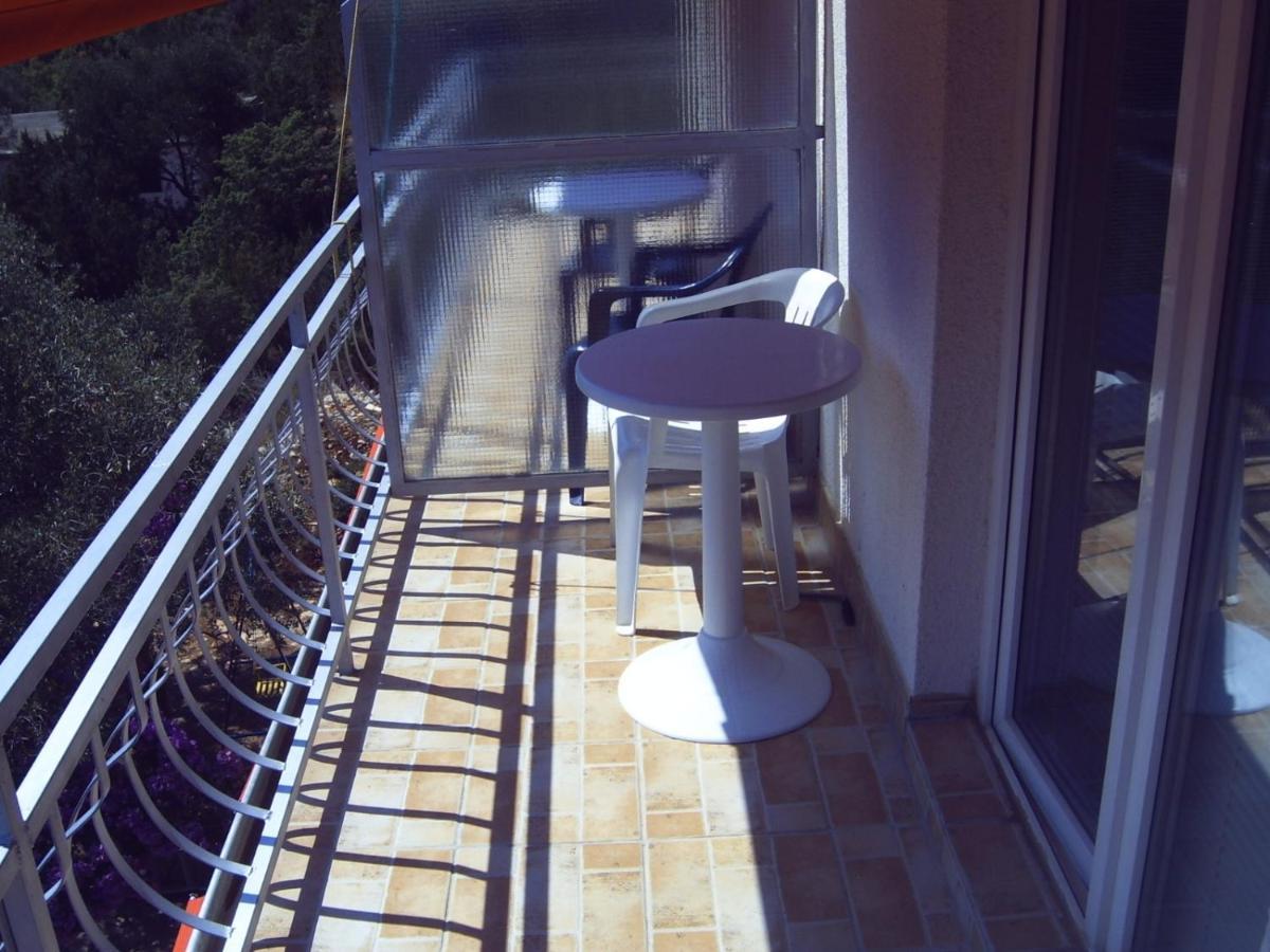 Apartments By The Sea Cove Zarace - Gdinj, Hvar - 4598 מראה חיצוני תמונה